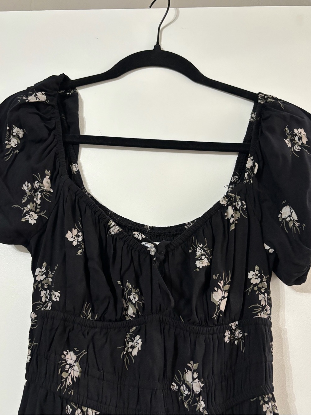 Hollister Black Floral Midi Dress with Puff Sleeves